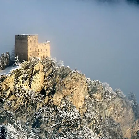 Burgpanorama * Ladis